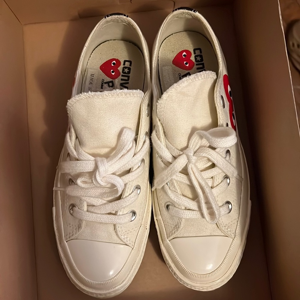 Comme des Garçons PLAY Converse- WHITE